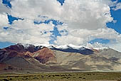 Ladakh - the road to Tso-Kar lake 
